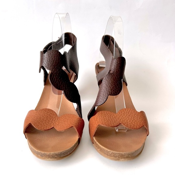 Penelope Collection Spanish Brown Leather Scalloped Wood Heel Cork Sandals 41 - Picture 6 of 10